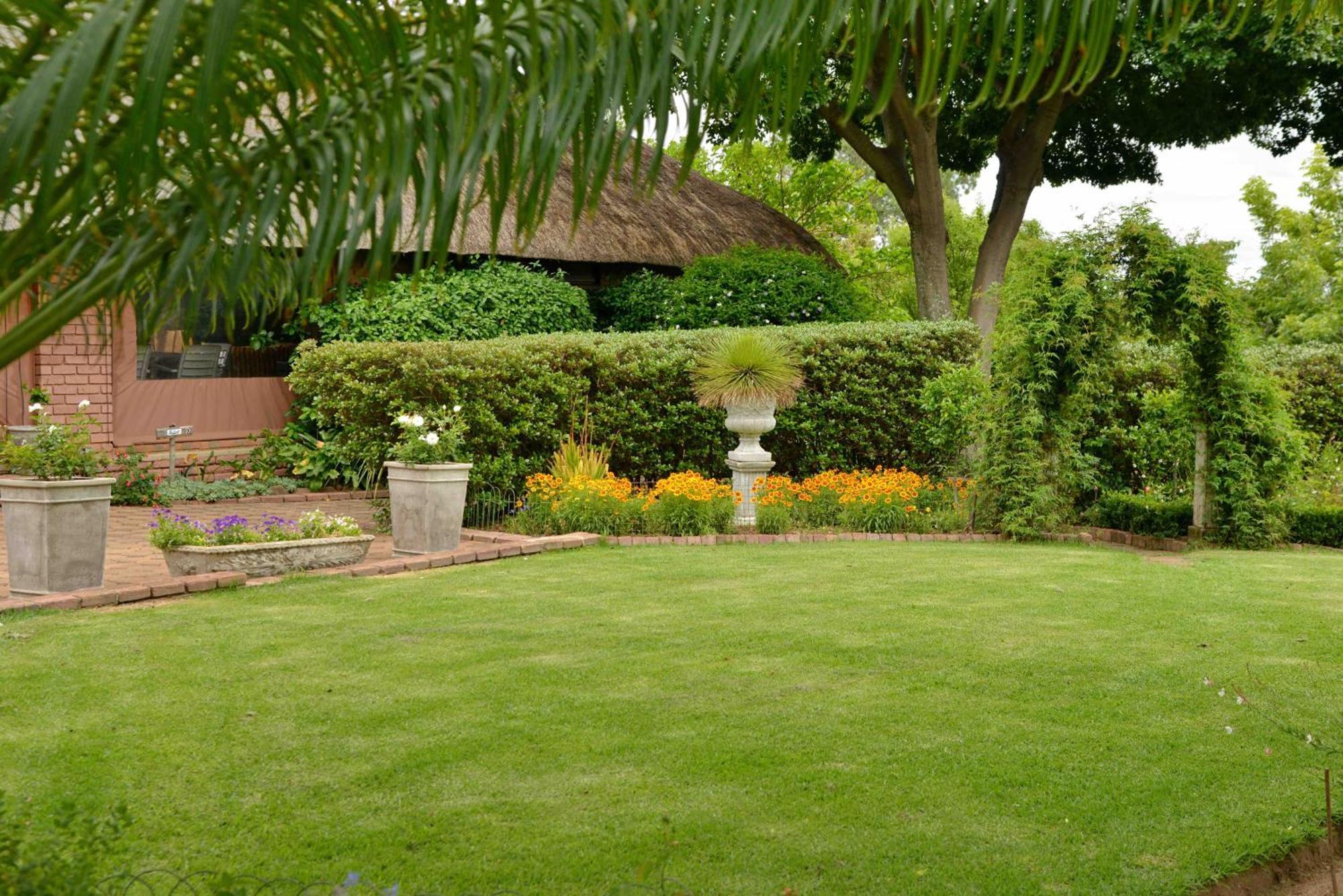 Owls Loft Guest House Midrand Exterior photo